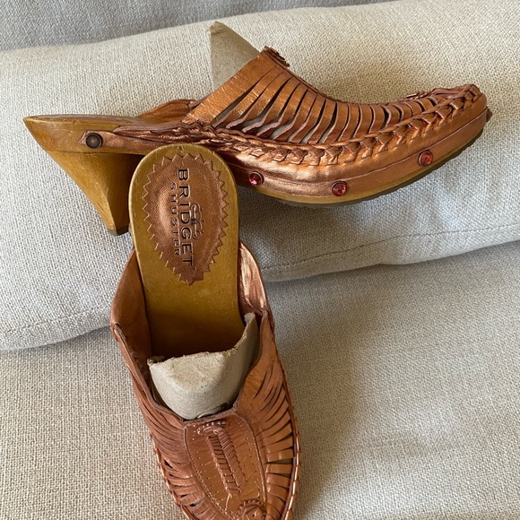 Bridget Shuster Designer Women's "Abba" Metallic Leather Clog Mules Sz 9.5 (NEW) - Picture 6 of 14